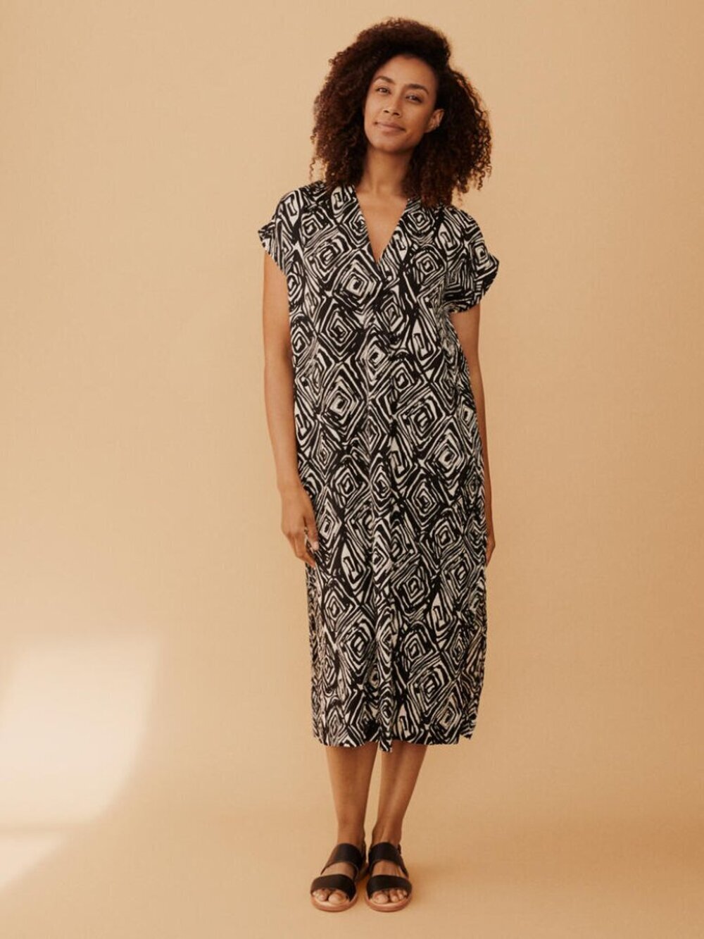 Masai Olivian Dress M Black Cream Geometric A Line Lagenlook Midi Lagenlook